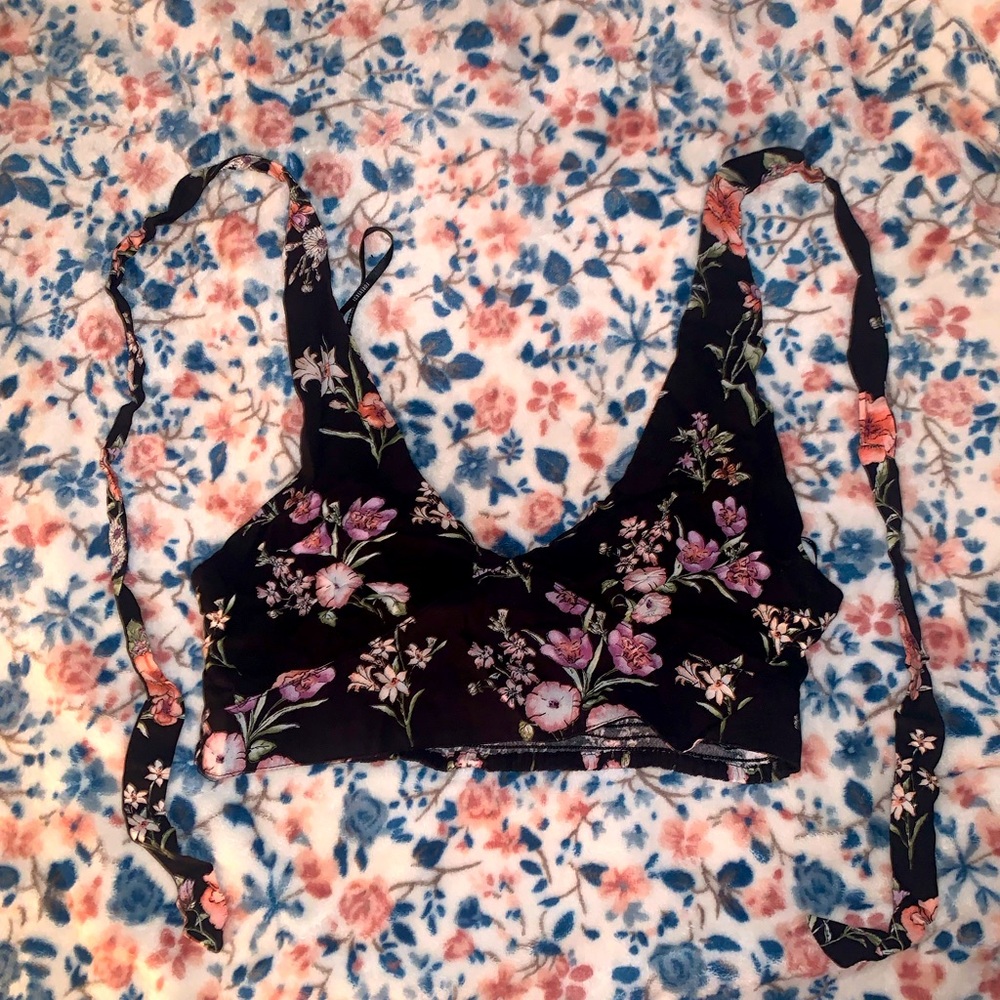 Floral around the neck bralette crop top
